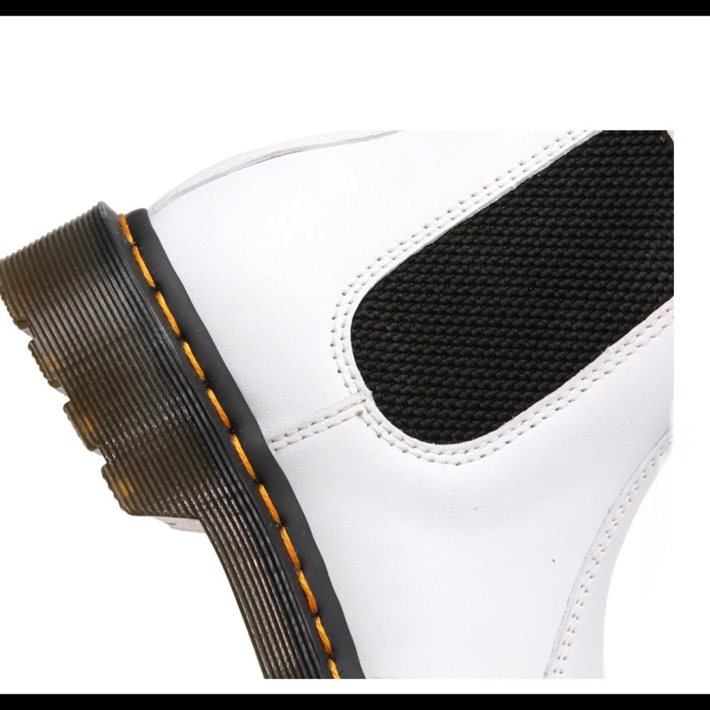 New Dr. Martens White Leather “Softy-T” 2976 Chelsea Boots - Picture 9 of 16